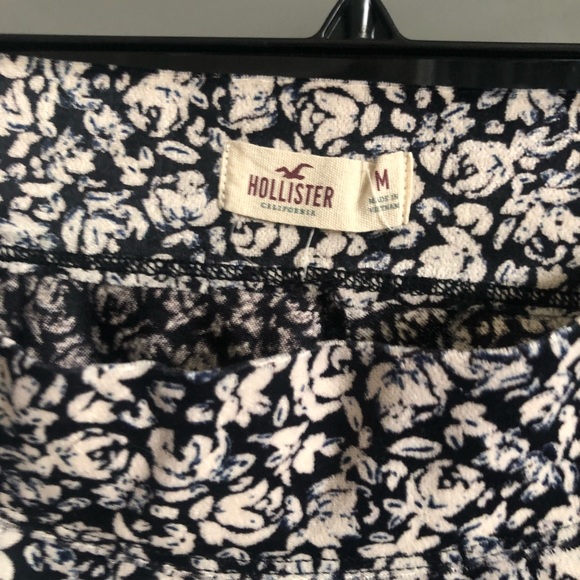 Hollister skirt - Picture 3 of 3